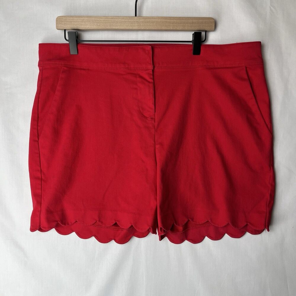Isaac Mizrahi Red High Rise Scalloped Hem Tailored Chino Shorts Women's Size 16